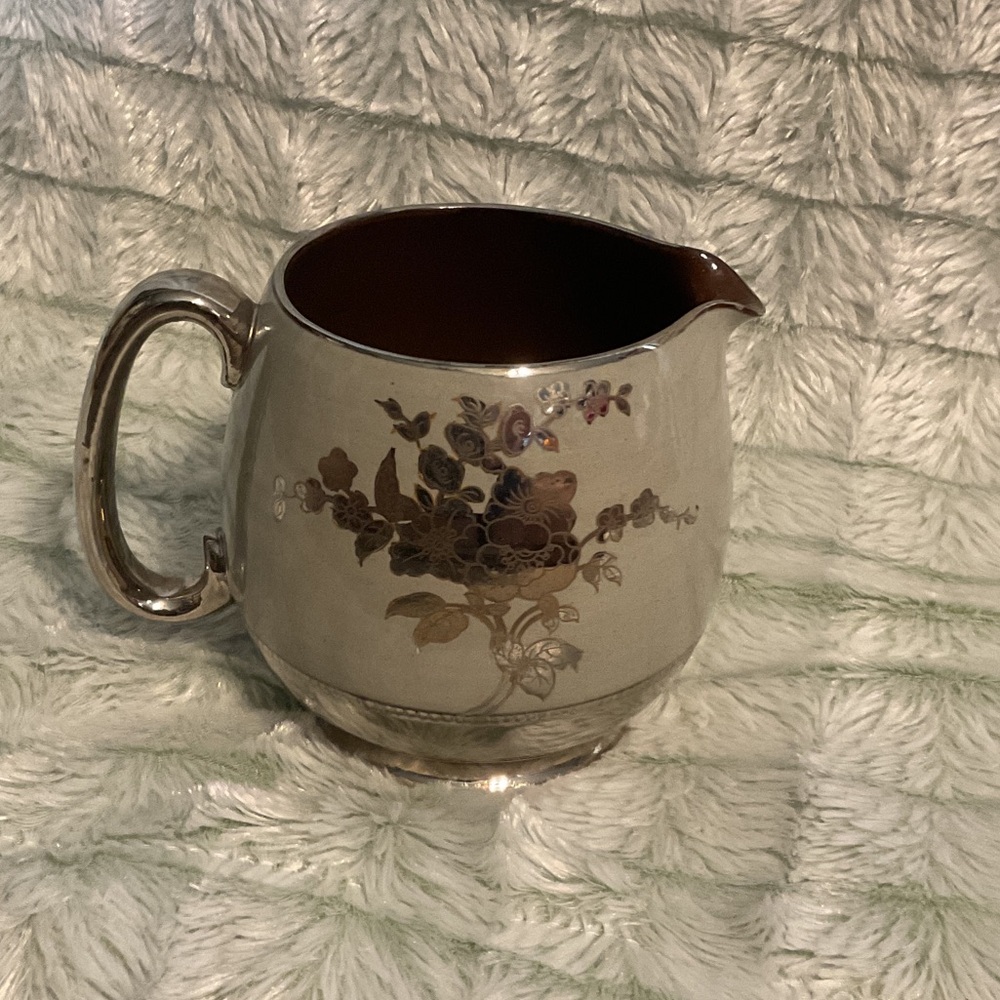 Sadler elegant Silver / Grey Floral Pitcher